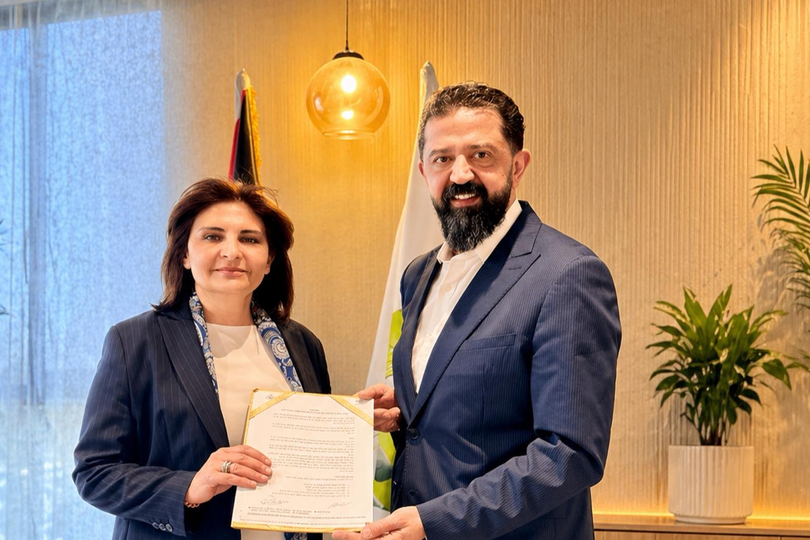 جمعية أصدقاء جامعة بيرزيت وشركة إلكترا كنترول سيستيمز توقّعان مذكرة تفاهم لتعزيز جاهزية الطلبة لسوق العمل